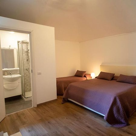 Rooms In Shared Apartment - City Center Katanya Dış mekan fotoğraf